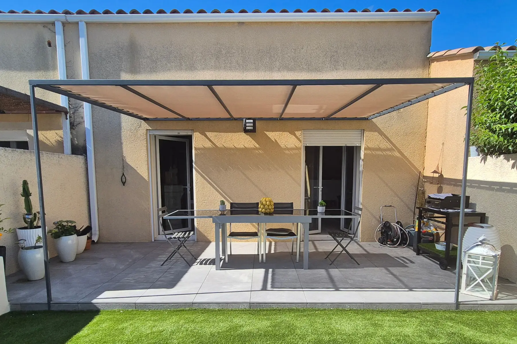 Pergola fer toile tendue Luberon